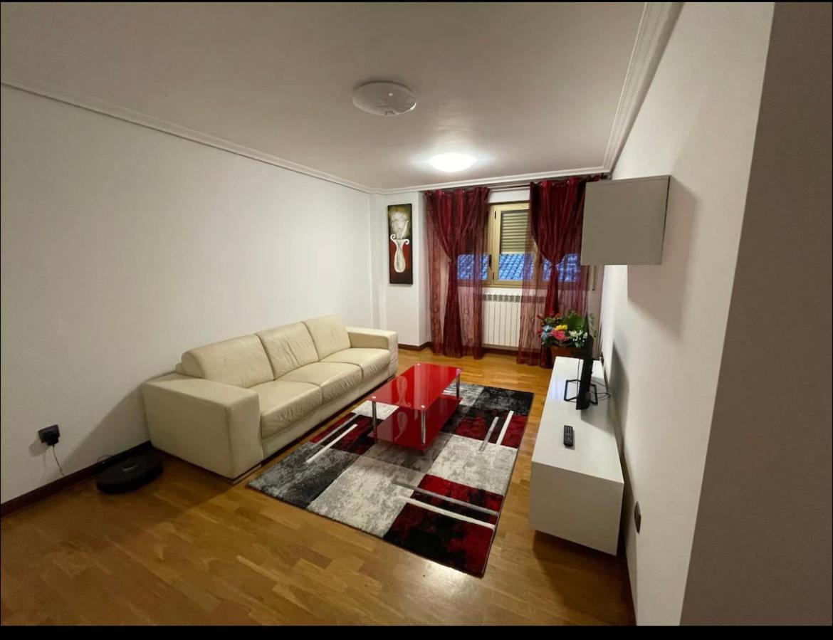 Bonito Piso Con Aparcamiento A Pie De La Calle . ナヘラ エクステリア 写真